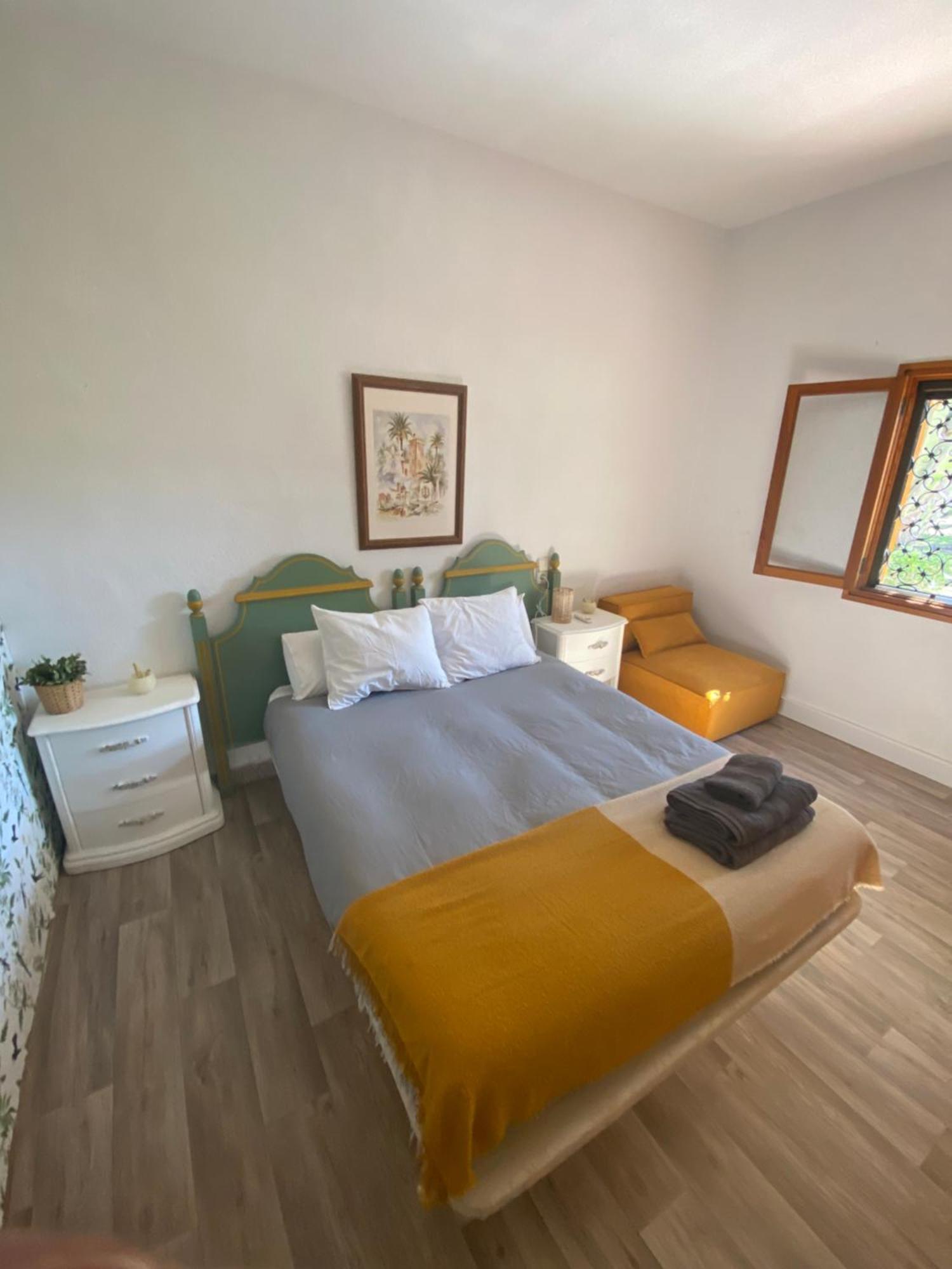 Pink Lemon House Bed & Breakfast Elche Eksteriør bilde