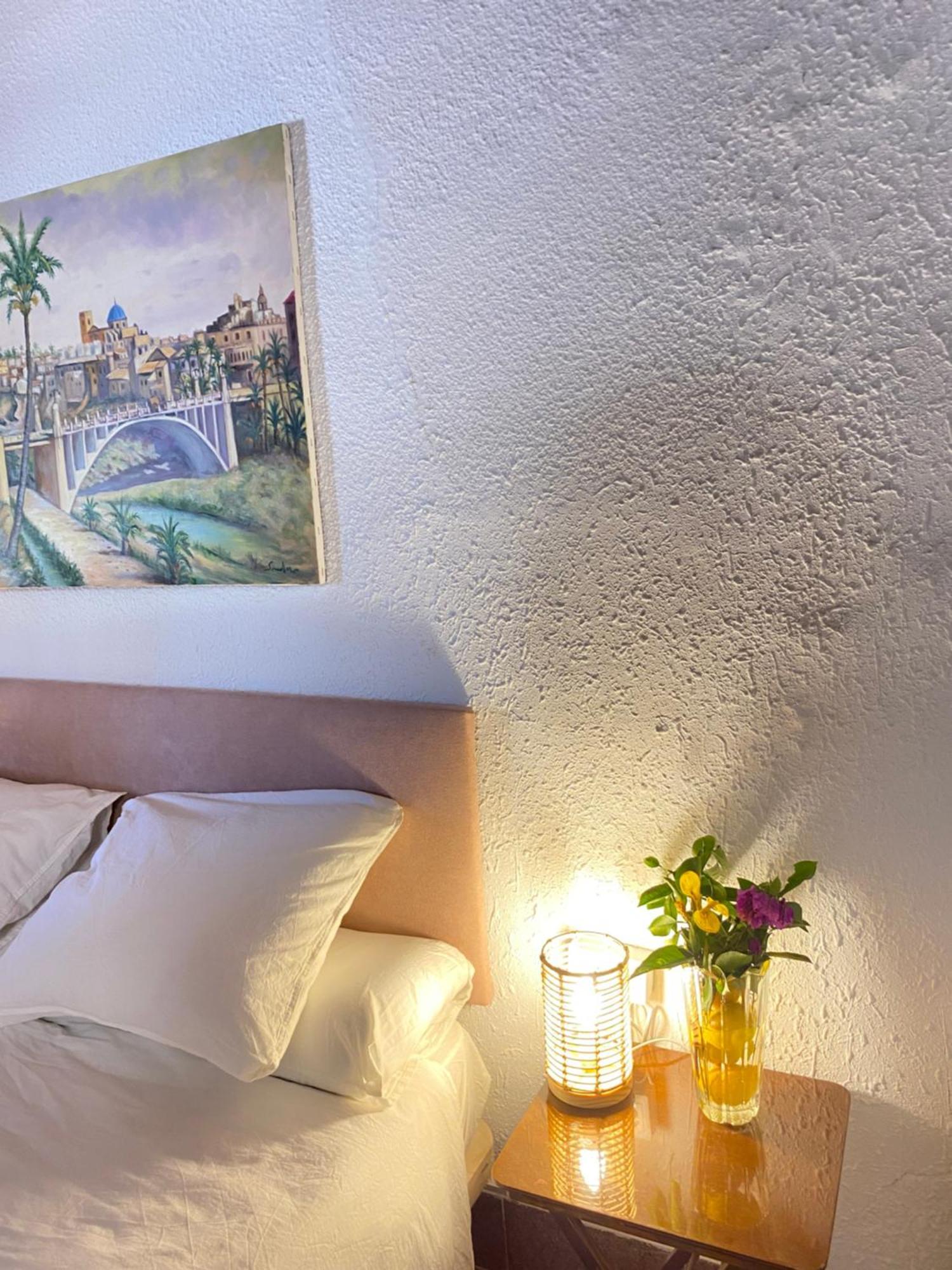 Pink Lemon House Bed & Breakfast Elche Eksteriør bilde